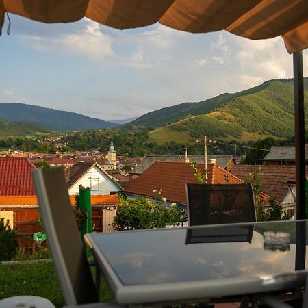 Apartament Panoramic La Casa In Comuna Решинари Экстерьер фото