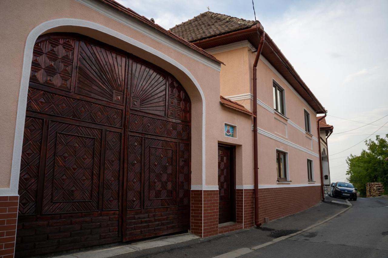 Apartament Panoramic La Casa In Comuna Решинари Экстерьер фото